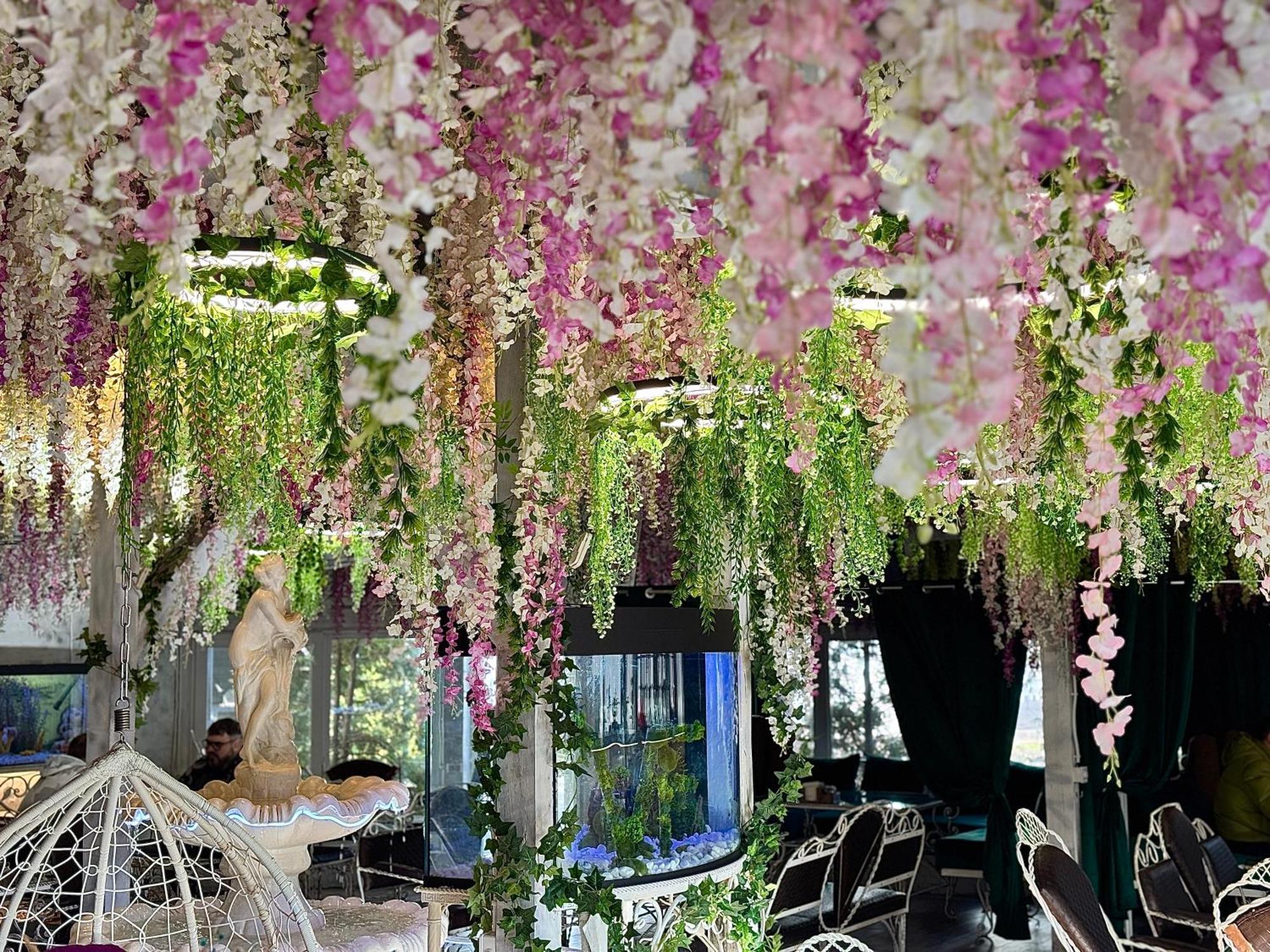 Viktoriya Family Hotel Restaurant Complex キエフ エクステリア 写真